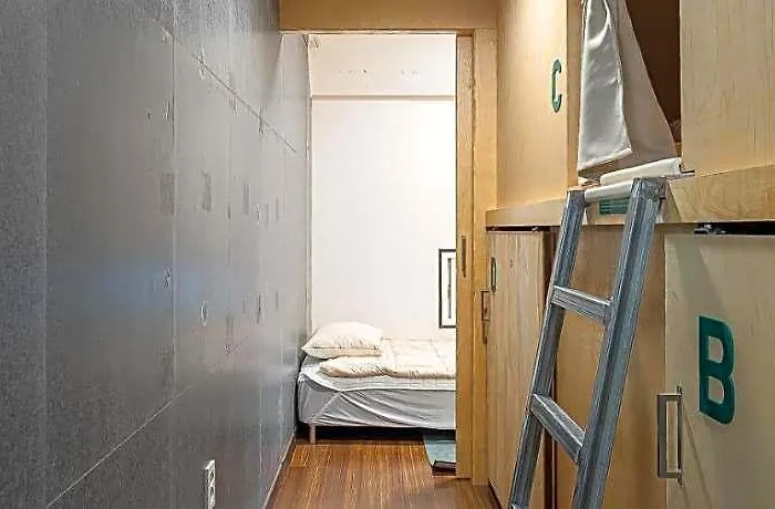 Hotel Travelight 2*